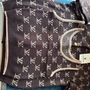 Brown and Cream Knit 2 pieces sweater.